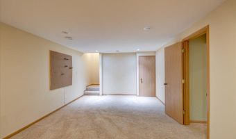 1406 Dewberry Dr, Madison, WI 53719