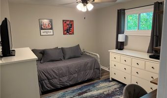 906 Dora Ln, Aurora, OH 44202