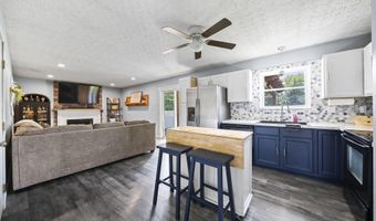 44 Ashton Dr, Ashville, OH 43103