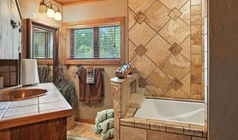 3 FOREST Trl, Boulder, WY 82923