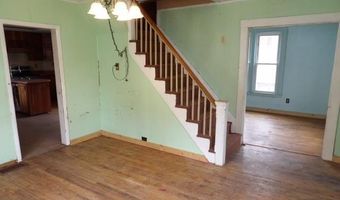 1138 E Hunt St, Adrian, MI 49221