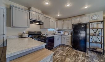 10747 S Paradise Trails Rd, Yucca, AZ 86438
