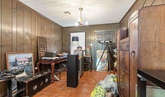 1912 Mimosa St, Abbeville, LA 70510