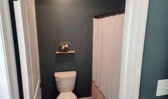 139 Frank Dr, Allen, PA 18067