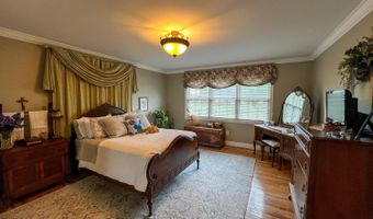280 Arlington Dr, Batesville, IN 47006
