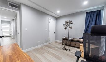 2223 S Highland Ave, Los Angeles, CA 90016
