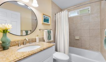 1494 Kina St, Kailua, HI 96734