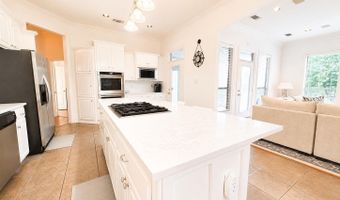 11001 Shoreline Dr, Baton Rouge, LA 70809
