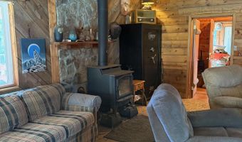 9046 Warbler Dr, Bonanza, OR 97623