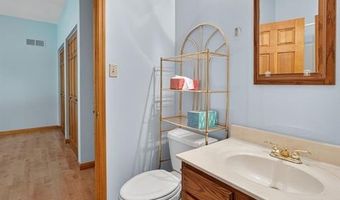 1074 Boone Woods Trl, Augusta, MO 63332