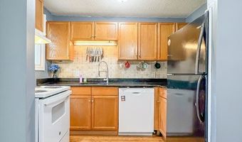 9 Acadia Kimball Rd 9, Amesbury, MA 01913