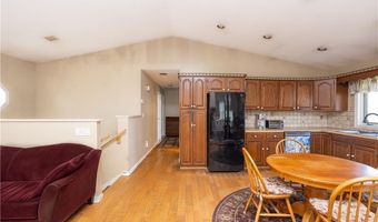 246 Long Hwy, Little Compton, RI 02837