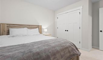 15563 Duck Trail Ln, Apple Valley, MN 55124