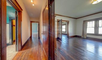 805 W 4th St, Bicknell, IN 47512
