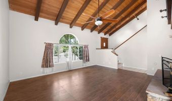 2827 N Victoria Dr, Alpine, CA 91901