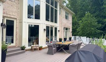 9629 EAGLE RIDGE Dr, Bethesda, MD 20817