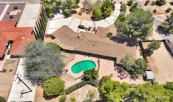 19955 Chickasaw Rd, Apple Valley, CA 92307