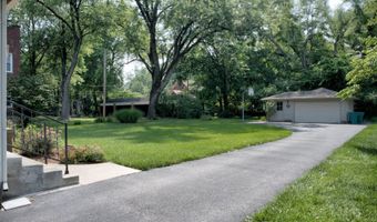 916 Audubon Pkwy, Audubon Park, KY 40213
