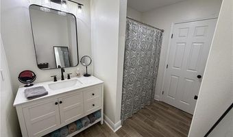 225 NUTRIA Dr, Arabi, LA 70032