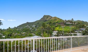 148 Kaelepulu Dr, Kailua, HI 96734