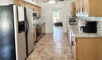 1515 Bryan Cir, Carlsbad, NM 88220