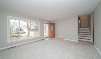 3212 Lockridge Dr, Ann Arbor, MI 48108