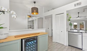 567 AQUATIC Dr, Atlantic Beach, FL 32233