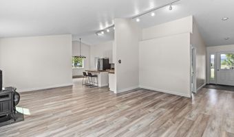 68 KELLY Ln, Alpine, WY 83128