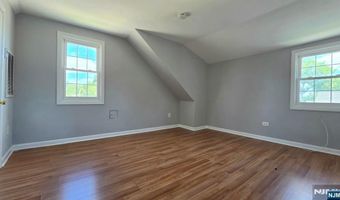 96 Westside Ave, Bergenfield, NJ 07621