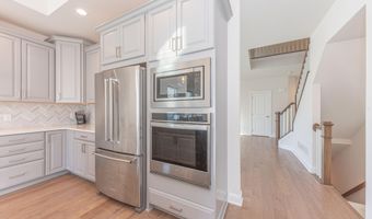 3341 Roseford Blvd, Ann Arbor, MI 48105