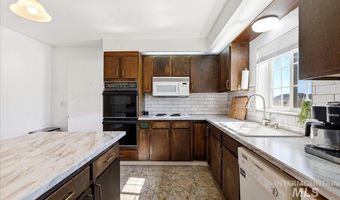 806 W Logan St, Caldwell, ID 83605
