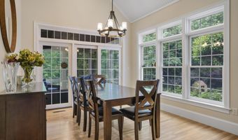 4 Chablis Ct, Bedford, NH 03110