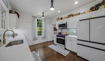 1303 W Madison Ave, Athens, TN 37303