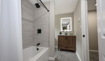 51 Halls Village Rd, Chester, NH 03036