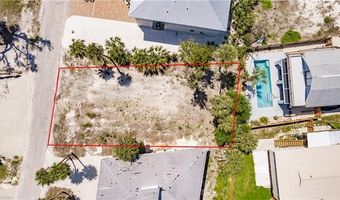 119 Coconut Dr, Fort Myers Beach, FL 33931