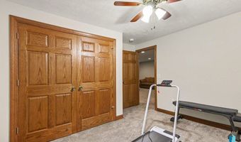 218 Douglas Blvd, Baltic, SD 57003