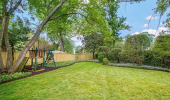 8524 DOTER Dr, Alexandria, VA 22308