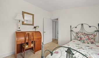 232 County Rd, Bourne, MA 02532