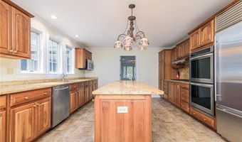 58 Dolphin Ave, Jamestown, RI 02835