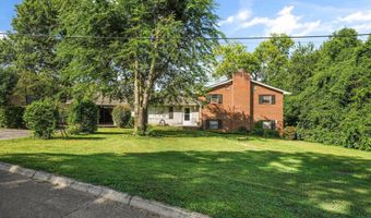 1061 S Linden Dr, Alcoa, TN 37701