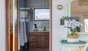 18 Beach Row, Narragansett, RI 02879