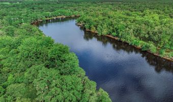 17 Th St, Bell, FL 32619