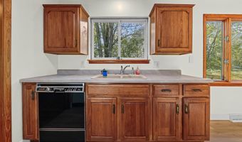 10666 Wilma Ave NE, Alliance, OH 44601