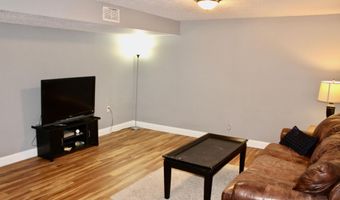 1323 Wisconsin Cir, Ames, IA 50014