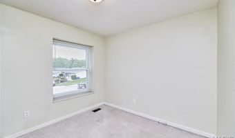 241 Valleyoak Ct, Ballwin, MO 63021