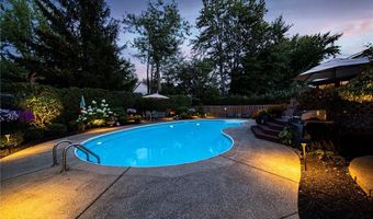 4116 Polo Park Dr, Willoughby, OH 44094