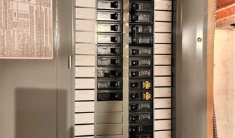 317 N Garfield St, Algona, IA 50511