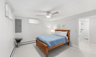 4720 S County Trl, Charlestown, RI 02813