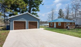 3517 Lake Allegan Dr, Allegan, MI 49010