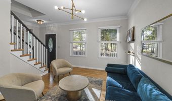 9 WOODFIELD Ln, Allentown, NJ 08501